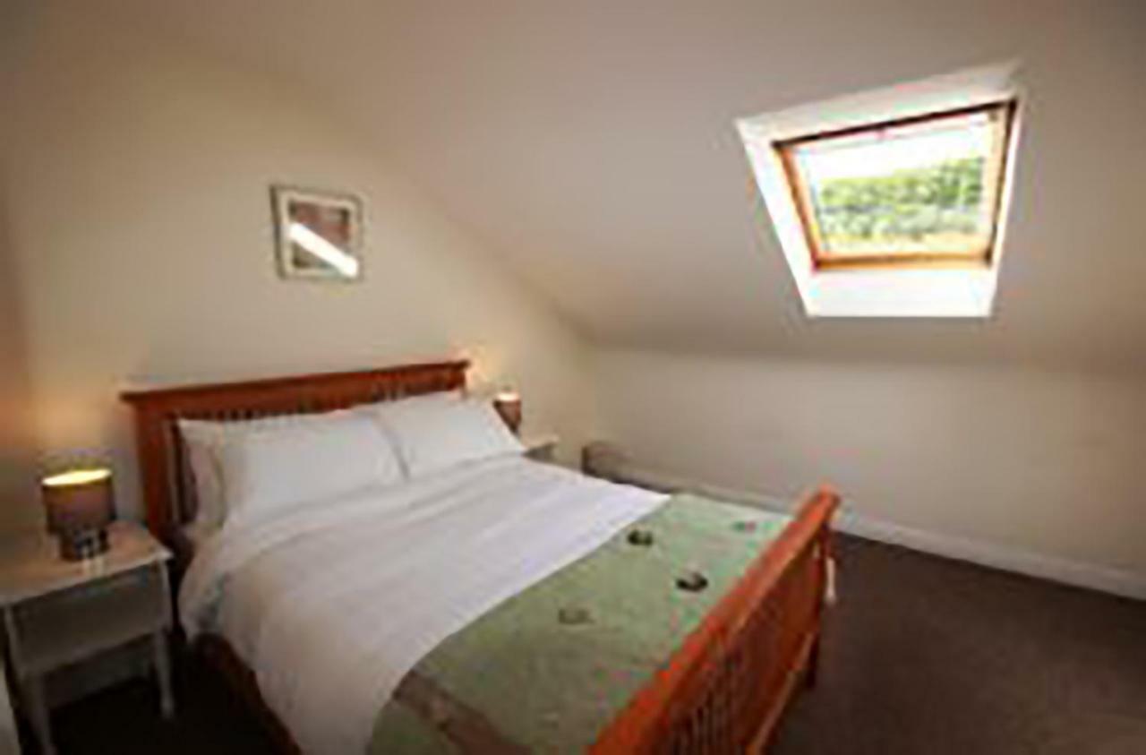 93 Clifden Glen Holiday Home ภายนอก รูปภาพ